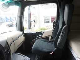 Mercedes-Benz Actros 3563 8x4 / Tipper for grain 20 t