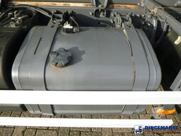 Renault Premium 270.19 dxi 4x2 gas tank 19.4 m3