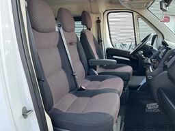 Peugeot Boxer 330 2.2 HDI L1H1 Premium / 204 dkm / 9 Se...