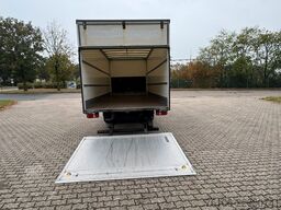 FUSO Canter 7C15 Koffer mit Ladebordwand