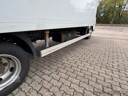 FUSO Canter 7C15 Koffer mit Ladebordwand