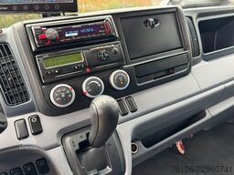 FUSO Canter 7C15 Koffer mit Ladebordwand