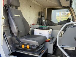 Liebherr LTM 1100-5.1