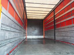 Mercedes-Benz Actros 2545 6×2 MP5 / FULL ADR / Curtain