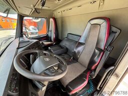 Volvo FMX 540 10x4/6 RETARDER / BOX L=6888 mm