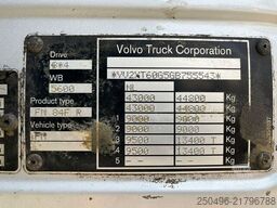 Volvo FMX 540 10x4/6 RETARDER / BOX L=6888 mm