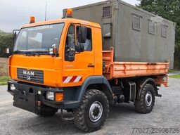 MAN L2000 4x4 10.220 + Army Shelter container