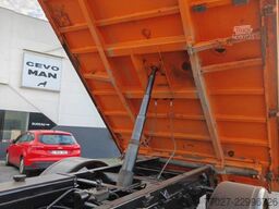 MAN L2000 4x4 10.220 + Army Shelter container