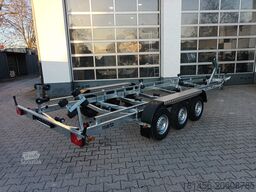 trailershop 3500kg Bootstrailer 900cm sofort