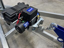 Blyss KTT V2L mit Mulde Kabeltrommelanhänger