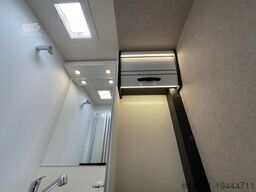 FORSTER A 699 EB, Radio mit Navi, Markise, Dachklima