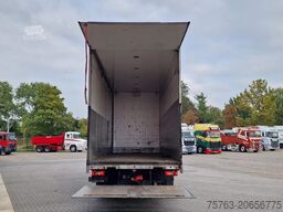 Volvo FH 13.460 lowroof 6x2 - Box with Sidedoors - 48...