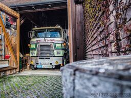 International Harvester COF-4070B Transtar II