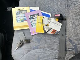 Renault Trafic 1.9 dCi L1H1 Dubbele schuifdeur 3-Persoo...