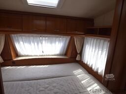 HOBBY Excellent 440 SF mit Vorzelt