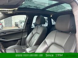 PORSCHE Macan Turbo 3,6L V6 PANO/BOSE/CARBON/ALCANTARA