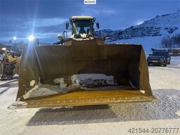 CAT 980M wheel loader w/ bucket. WATCH VIDEO.