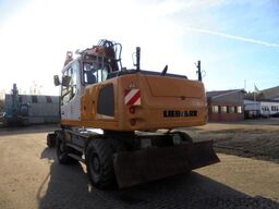 Liebherr A 920 Litronic