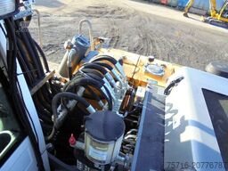 Liebherr A 920 Litronic
