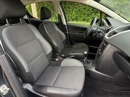 PEUGEOT 207 Tendance  1.4  VTi 70 kw 5 Türig Klima Eu5