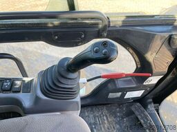 Hitachi ZX210LC-6