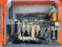 Hitachi ZX210LC-6
