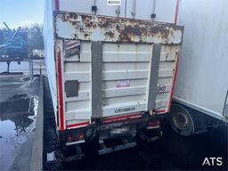 HFR box semi-trailer with refrigeration/freezer unit