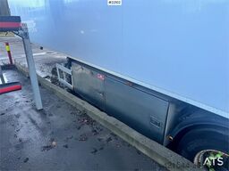 HFR box semi-trailer with refrigeration/freezer unit