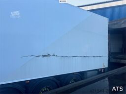 HFR box semi-trailer with refrigeration/freezer unit