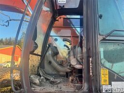 Hitachi ZX225USRLC-3 crawler excavator with rototilt and 2