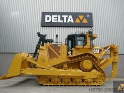 Caterpillar D8T