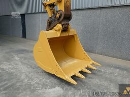 Caterpillar 320FL