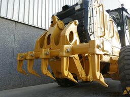 Caterpillar 12M3