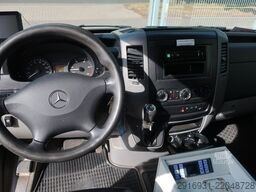 MERCEDES-BENZ Sprinter 519 CDI RTW / 1. Hand /SHZ / Fzg Nr:A16