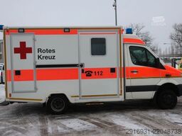 MERCEDES-BENZ Nr.A28 Sprinter 516 CDI 4X4 RTW 1.Hand / SHZ