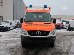 MERCEDES-BENZ Nr.A28 Sprinter 516 CDI 4X4 RTW 1.Hand / SHZ