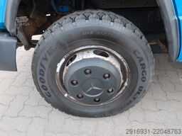 MERCEDES-BENZ Nr.31 Vario 614 D / AHK / SHZ / DoKa 9 Sitzer