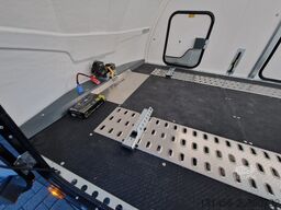 Brian James Trailer RT 7 397-5521-35-3-10-B enclosed