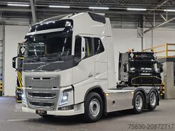 Volvo FH 16 650 / 6x2 BOOGIE / RETARDER / GLOBE XL / ...