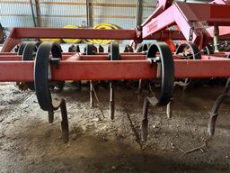 Kuhn Venta NC 4000 Combiliner + Güttler Duplex