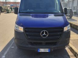 Mercedes-Benz Sprinter 311