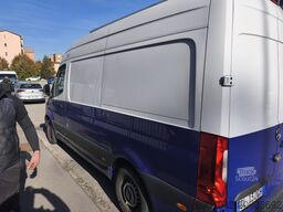 Mercedes-Benz Sprinter 311