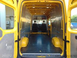 VOLKSWAGEN Crafter Maxi 2.0 TDI DSG Klima-Kamera