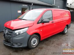 Mercedes-Benz VITO schade auto - voorschade - rood - trekhaak...