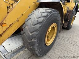 Caterpillar 962M  ŁADOWARKA KOŁOWA