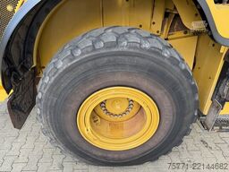 Caterpillar 962M  ŁADOWARKA KOŁOWA