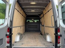 MERCEDES-BENZ Sprinter 319 CDI V6 3,0L Kasten L2H2 *AHK 3,5T*