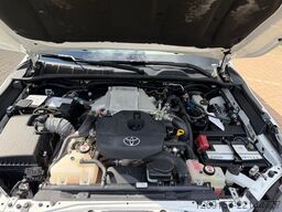 TOYOTA Hilux Double Cab 3,2t ALLRAD 4x4  *AHK 3,5t*