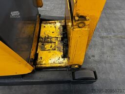 JUNGHEINRICH ETM / V 14-16 Elektro-Gabelstapler Schubmast