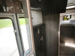 MOBILVETTA K-Silver I 59, Längsbetten, Solar, Klima, TV,
